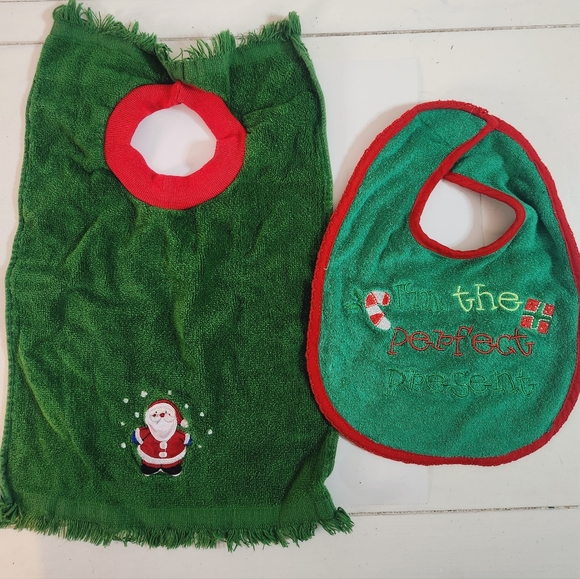 Vintage Christmas Bibs bundle of 2 - Picture 1 of 4